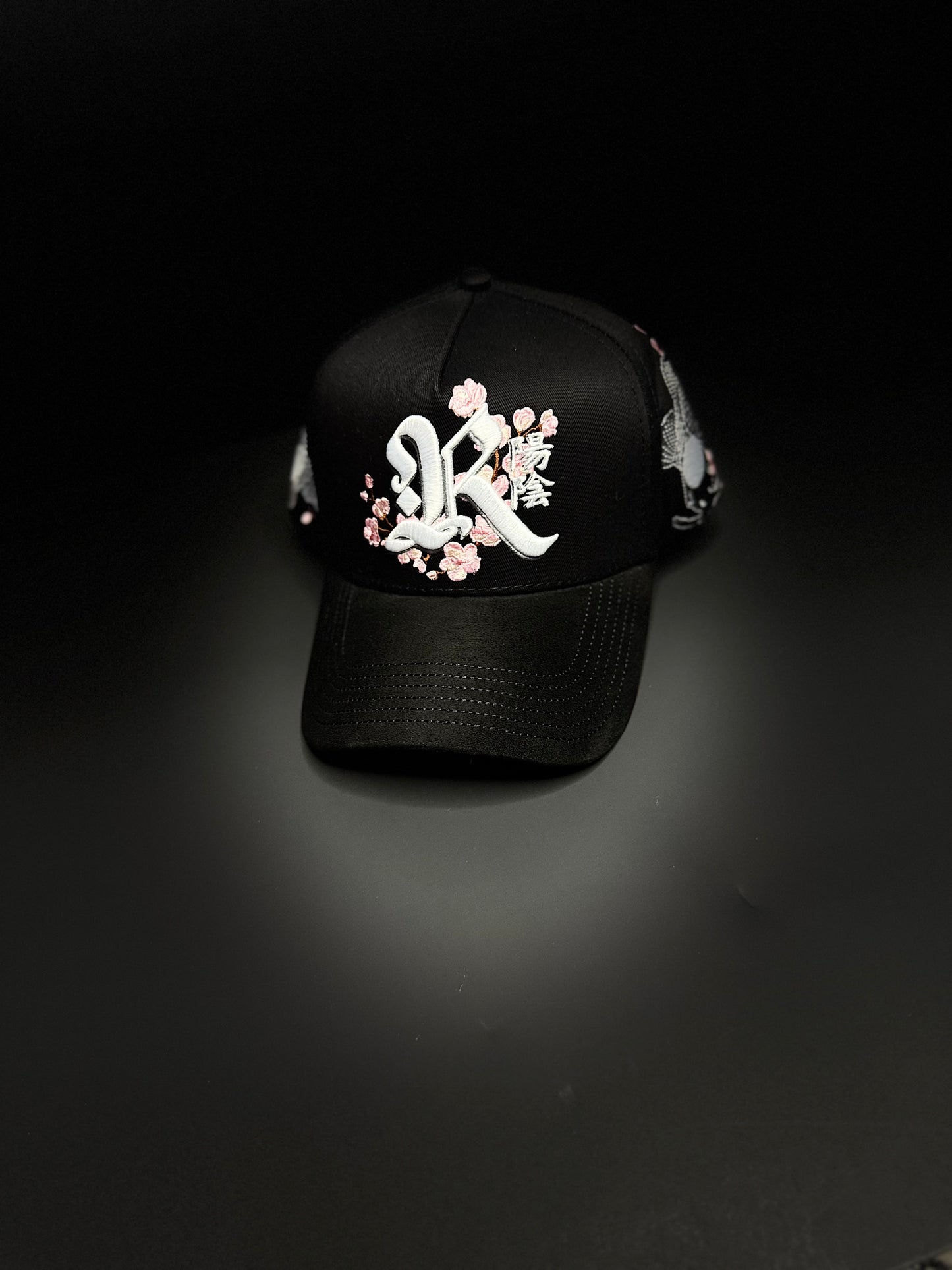 REBKOI BLKWHT