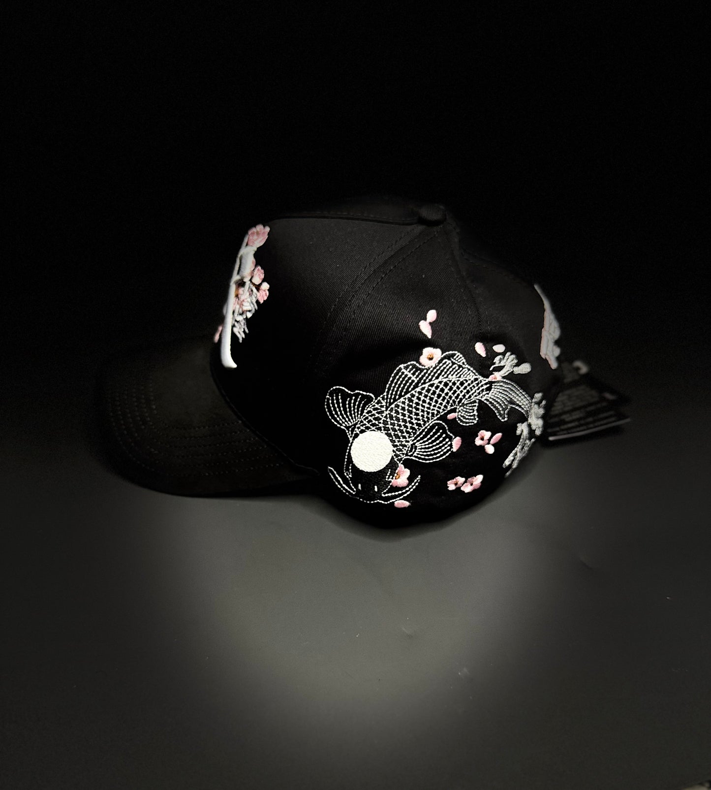 REBKOI BLKWHT